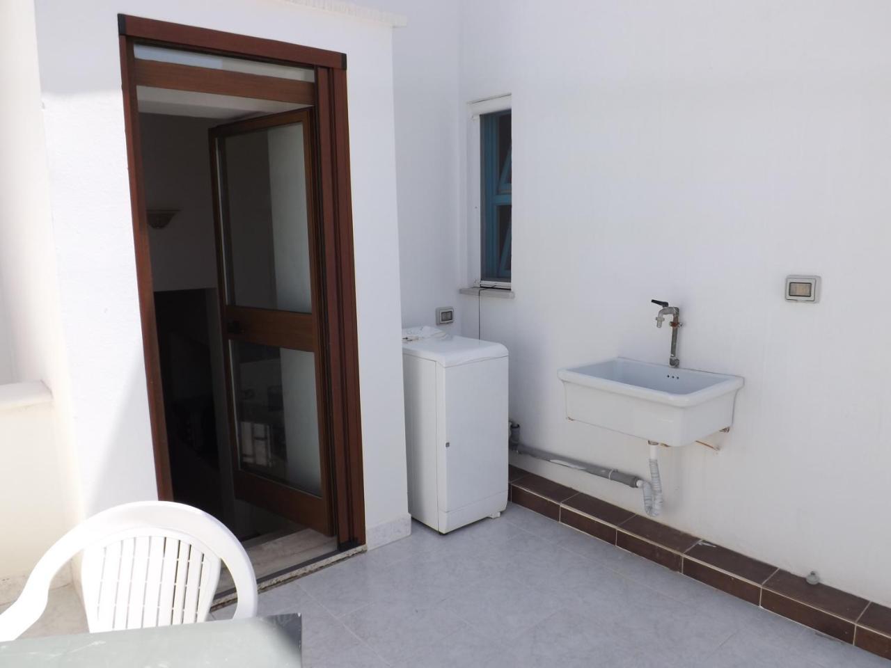 Bed and Breakfast Ugento Dimora Екстер'єр фото